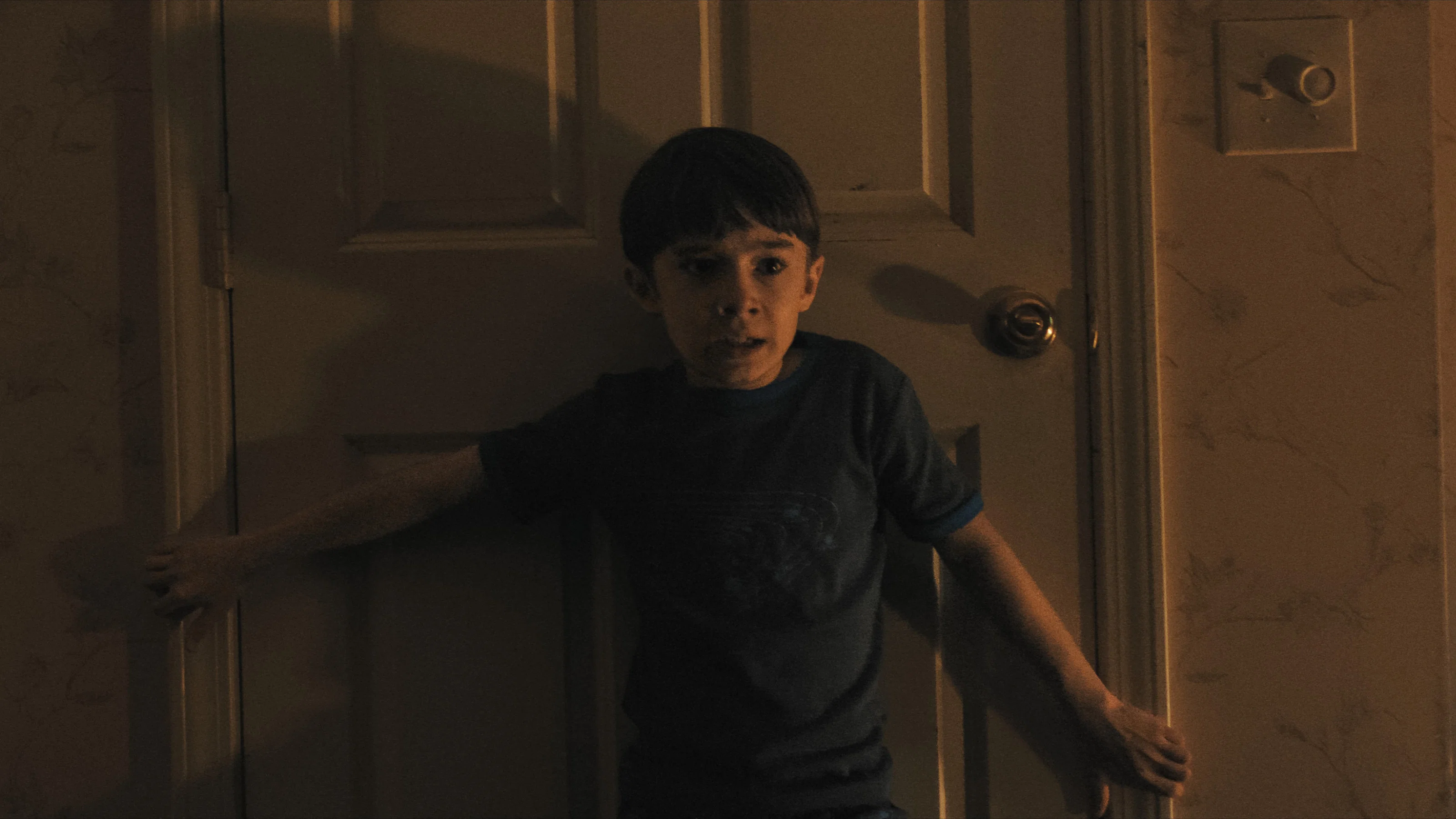 Still 5 from Weapons